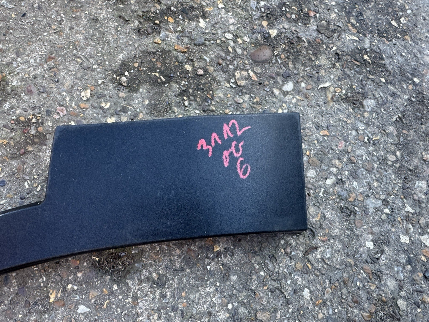 VOLVO XC40 FROM 2016 TO 2021 GENUINE FRONT LEFT WHEEL ARCH 31448344