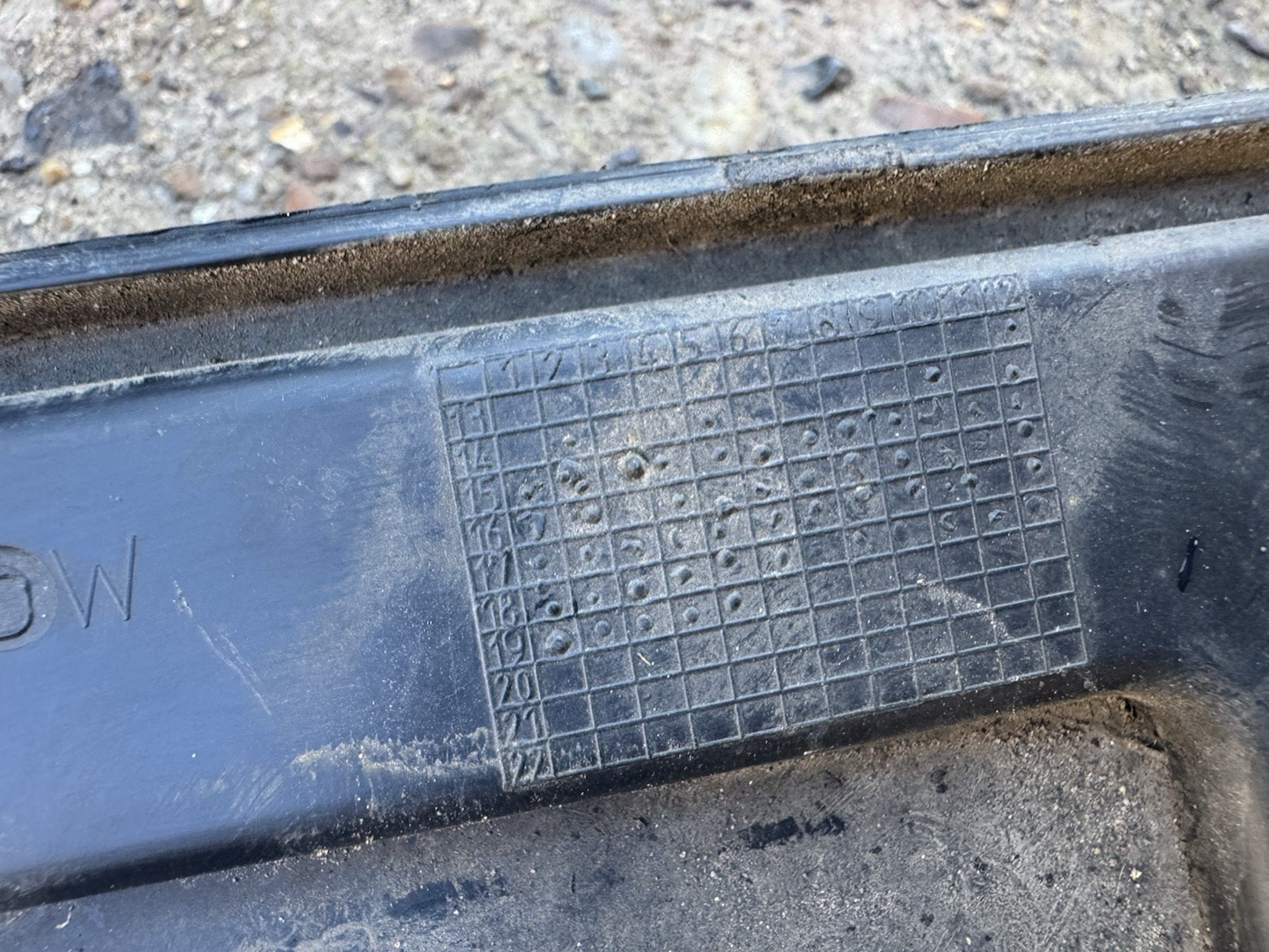 LAND ROVER DISCOVERY L550 13-20 LEFT REAR DOOR MOULDING FK72-21065-ACW