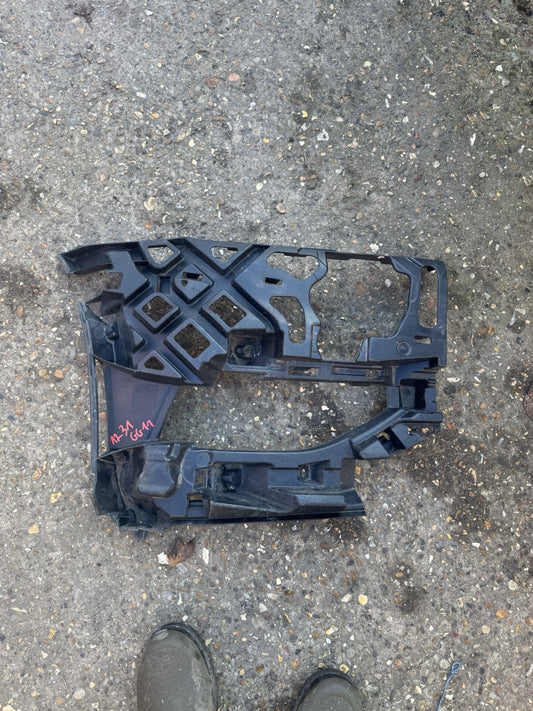 VOLKSWAGEN GOLF MK7 BUMPER MOUNT BRACKET FRONT RIGHT DRIVER SIDE 5G0807724F 2018