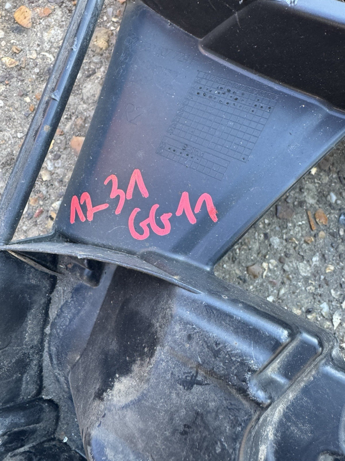 VOLKSWAGEN GOLF MK7 BUMPER MOUNT BRACKET FRONT RIGHT DRIVER SIDE 5G0807724F 2018