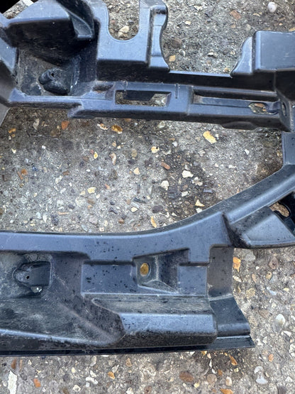 VOLKSWAGEN GOLF MK7 BUMPER MOUNT BRACKET FRONT RIGHT DRIVER SIDE 5G0807724F 2018