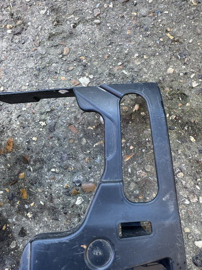 VOLKSWAGEN GOLF MK7 BUMPER MOUNT BRACKET FRONT RIGHT DRIVER SIDE 5G0807724F 2018