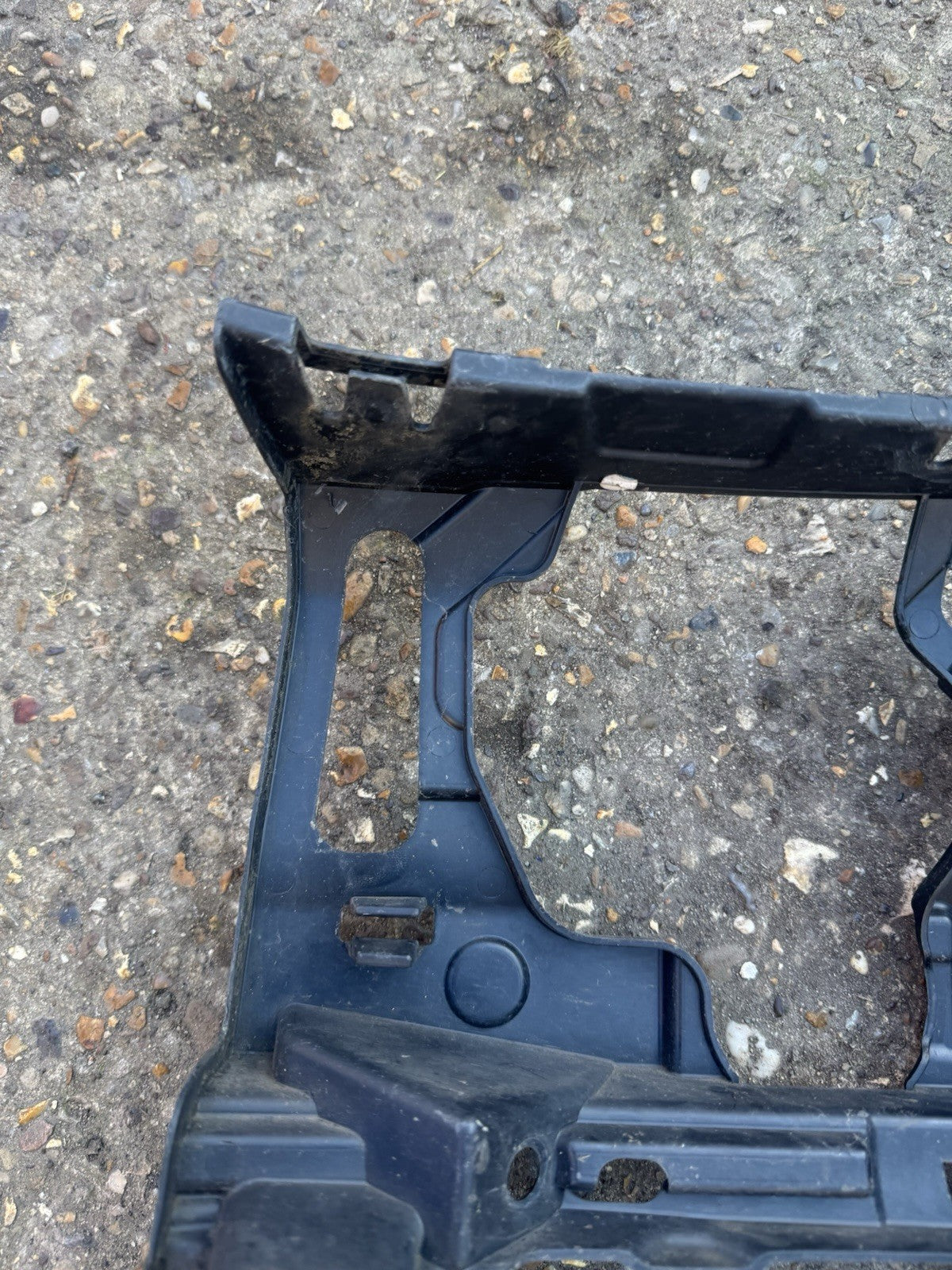 VOLKSWAGEN GOLF MK7 BUMPER MOUNT BRACKET FRONT RIGHT DRIVER SIDE 5G0807724F 2018