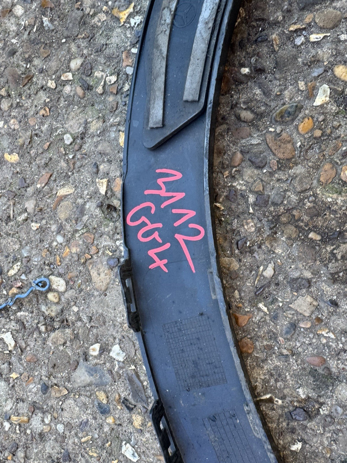 MERCEDES GLA CLASS WHEEL ARCH TRIM REAR LEFT A1568851500 W156 2016