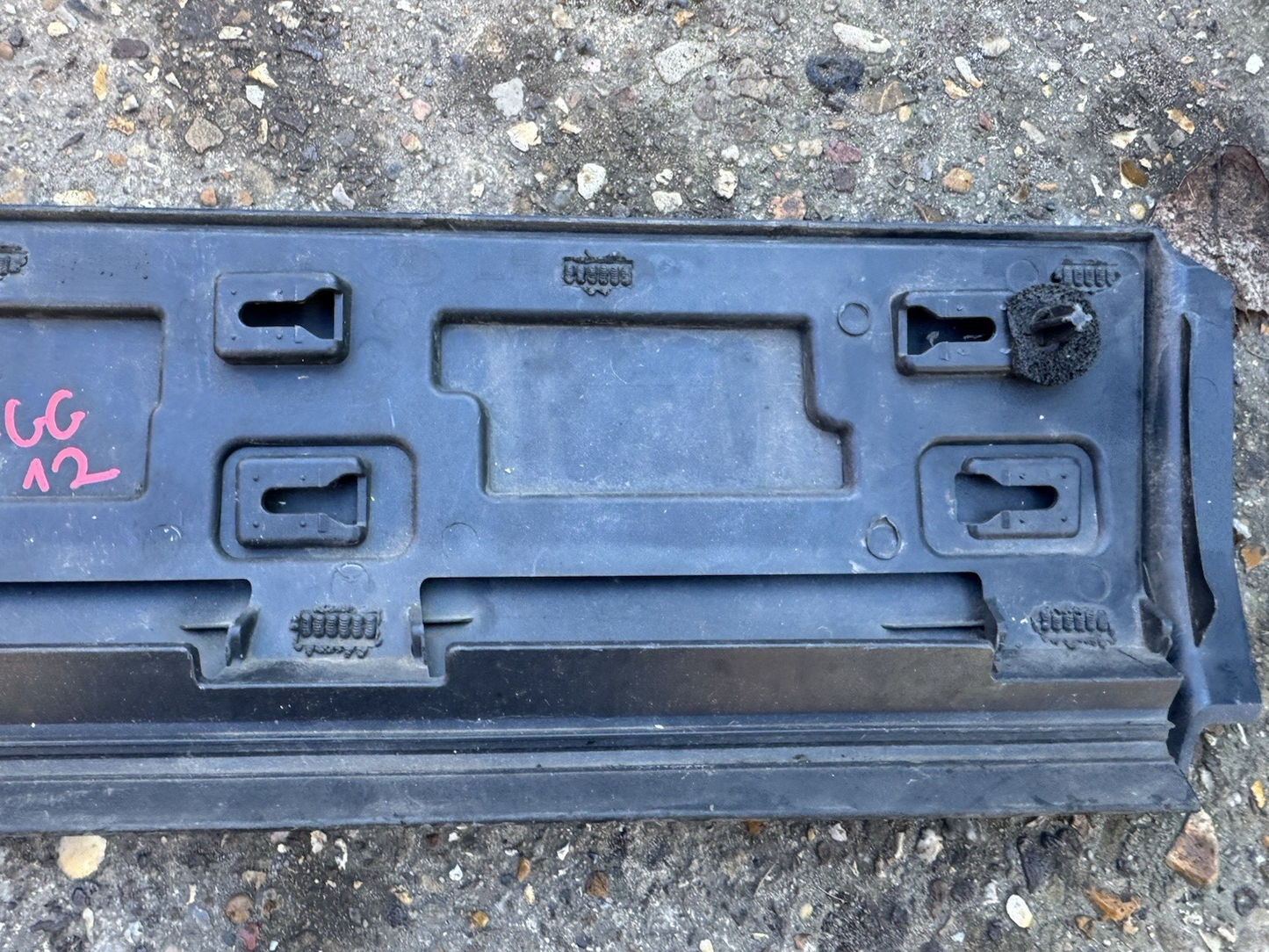 LAND ROVER DISCOVERY SPORT L550 N/S LEFT SIDE REAR DOOR MOULDING FK72-274A49-ADW