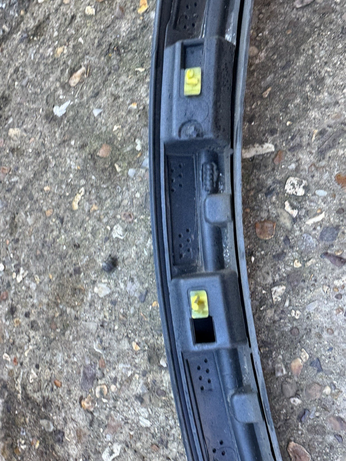 VOLVO XC90 T6 2015- REAR LEFT PASSENGER SIDE WHEEL ARCH MOULDING 31378162