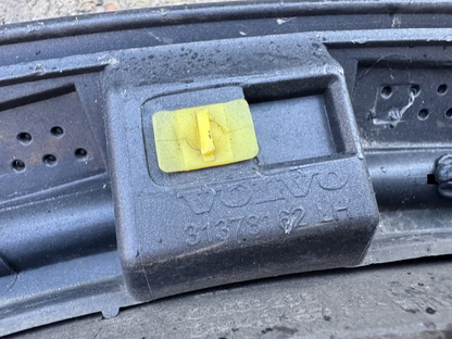 VOLVO XC90 T6 2015- REAR LEFT PASSENGER SIDE WHEEL ARCH MOULDING 31378162