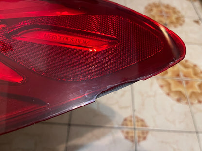 MERCEDES GLC X253 SUV 2016-2019 RIGHT SIDE REAR TAIL LIGHT SCRATCHED AND CHIPPED
