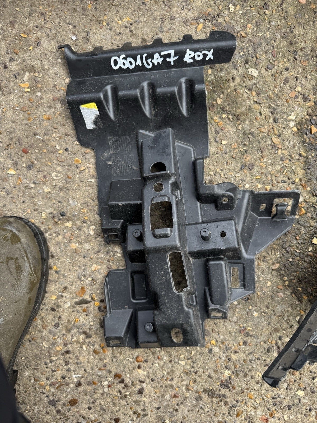 RENAULT CLIO IV Right Front Side Air Duct 269209289R