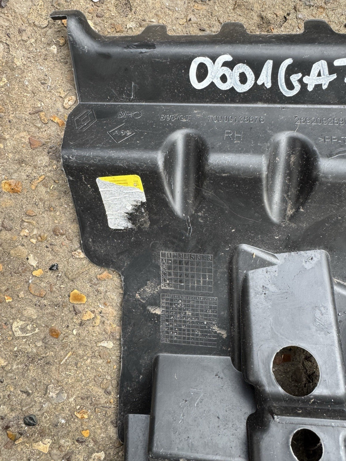 RENAULT CLIO IV Right Front Side Air Duct 269209289R