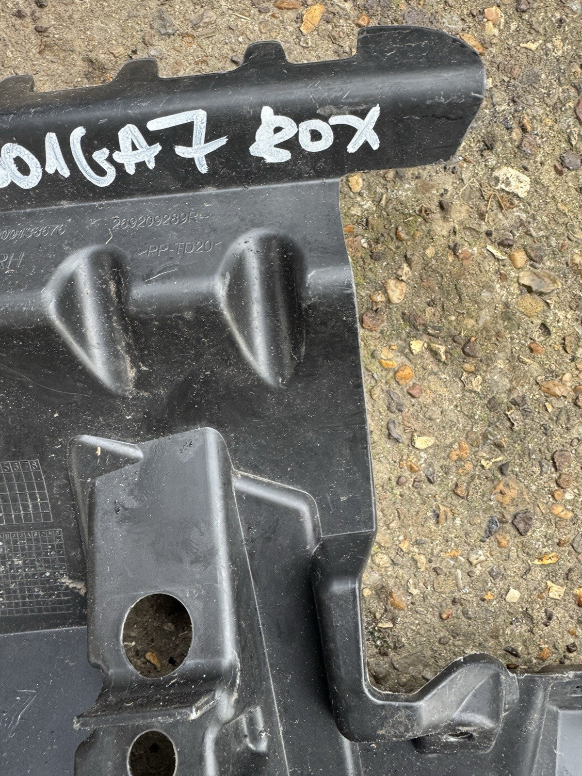 RENAULT CLIO IV Right Front Side Air Duct 269209289R