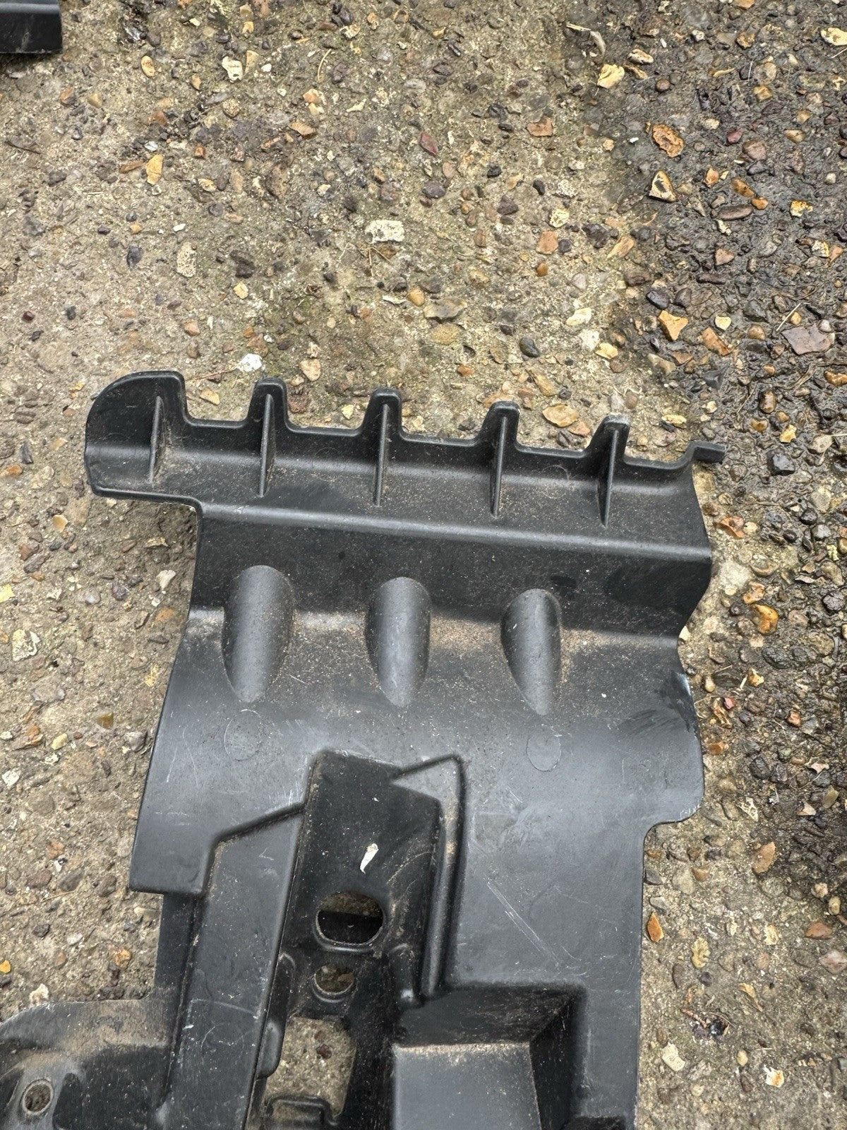 RENAULT CLIO IV Right Front Side Air Duct 269209289R