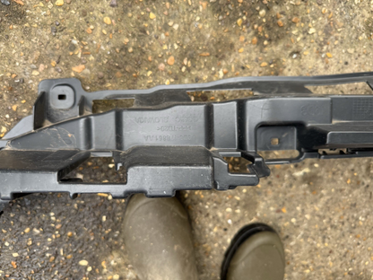 JAGUAR I-PACE X590 Rear Bumper Middle Bracket J9D3-17B861-A 2018 31690367