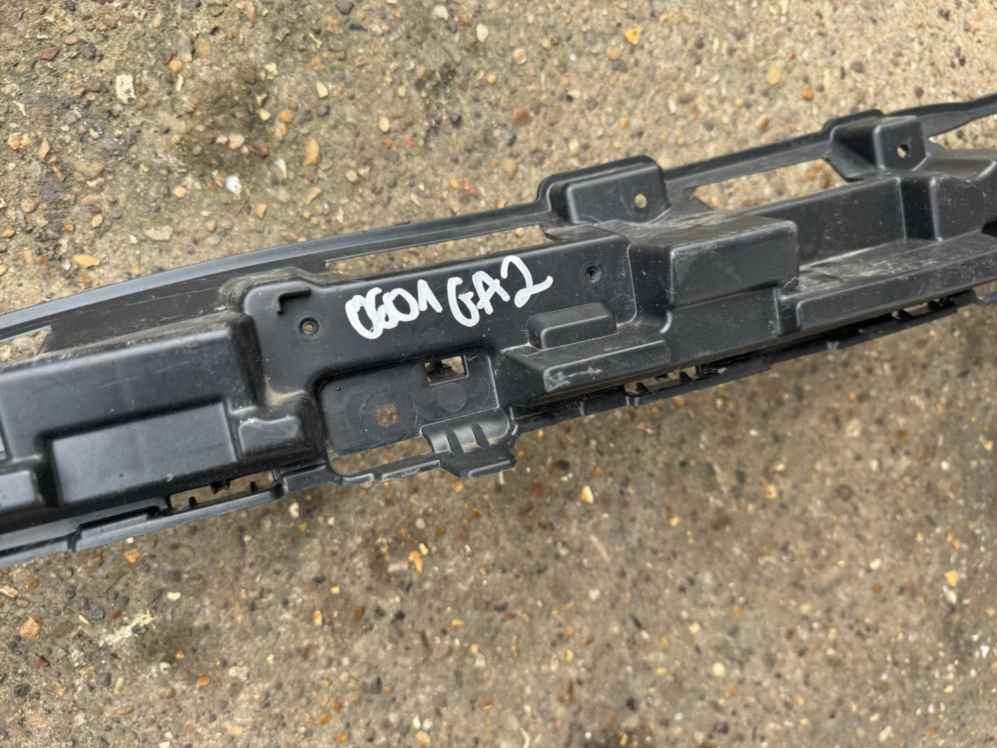 JAGUAR I-PACE X590 Rear Bumper Middle Bracket J9D3-17B861-A 2018 31690367
