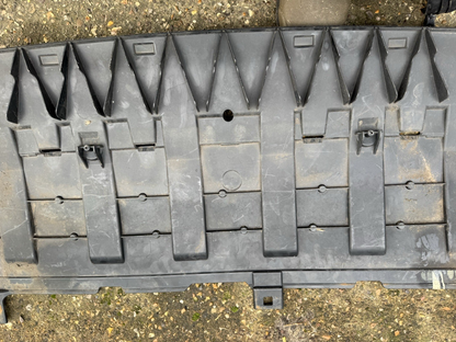 VOLVO XC-60 XC60 2017-ON FRONT BUMPER COVER UNDERTRAY PANEL 32227195