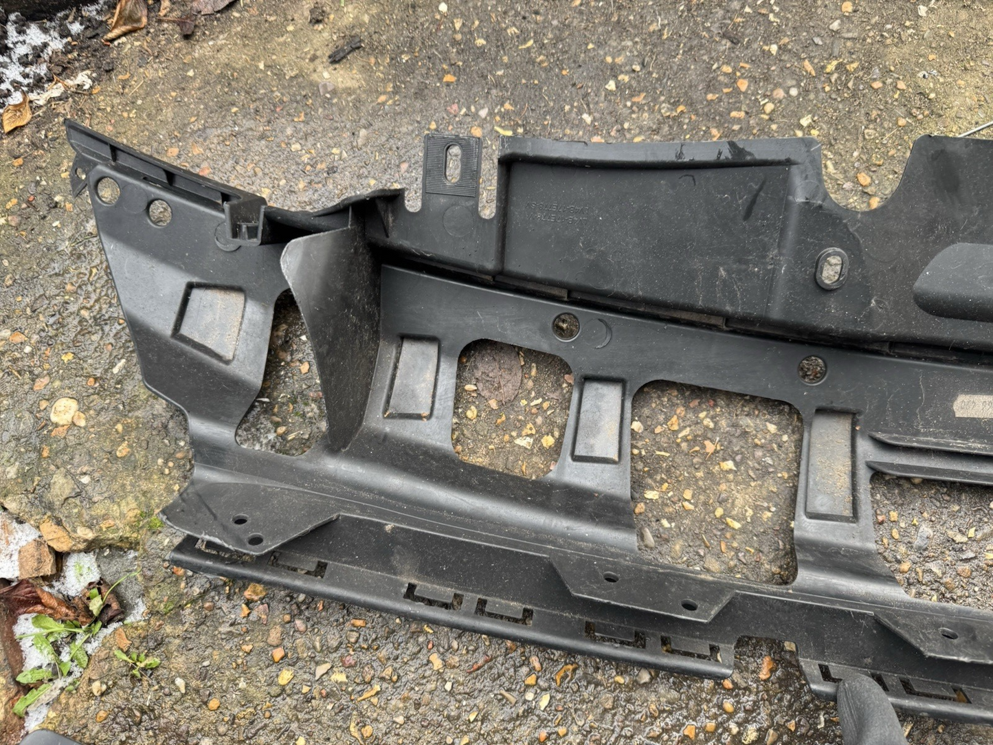 FORD KUGA BUMPER BRACKET FRONT CENTRE LV4B-17E778-V MK3 2019 - 2025