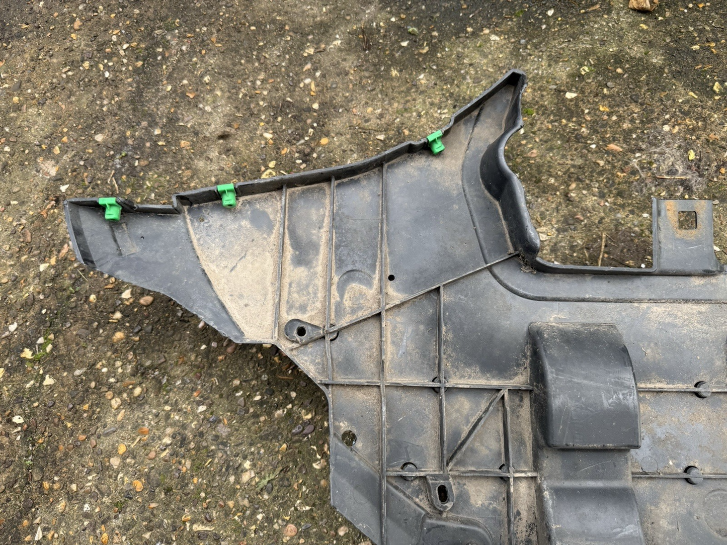 VOLVO XC-60 XC60 2017-ON FRONT BUMPER COVER UNDERTRAY PANEL 32227195