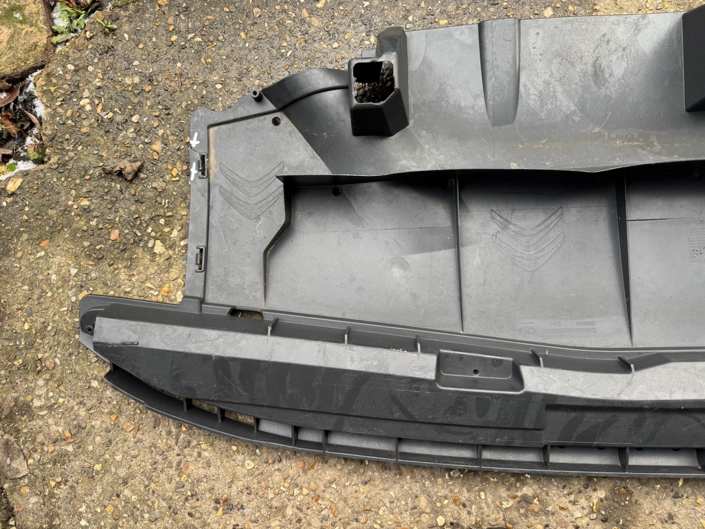 CITROEN C4 2020 ON GENUINE FRONT BUMPER LOWER UNDERTRAY 9834979980