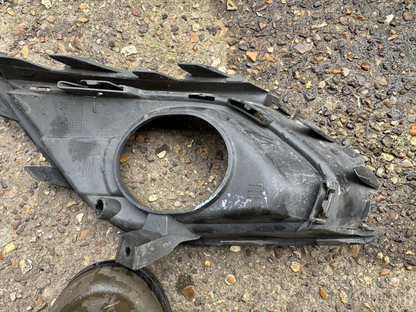 Vauxhall Corsa E Front Foglight Grill DRIVER SIDE 2015-2019 13399276