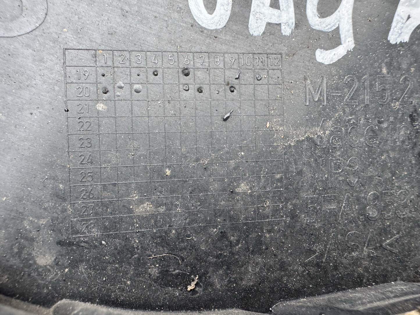 CRACKED !SEAT LEON 2020-2024 FOG LIGHTTRIM GRILLE RIGHT HAND  5FA853666E GENUINE