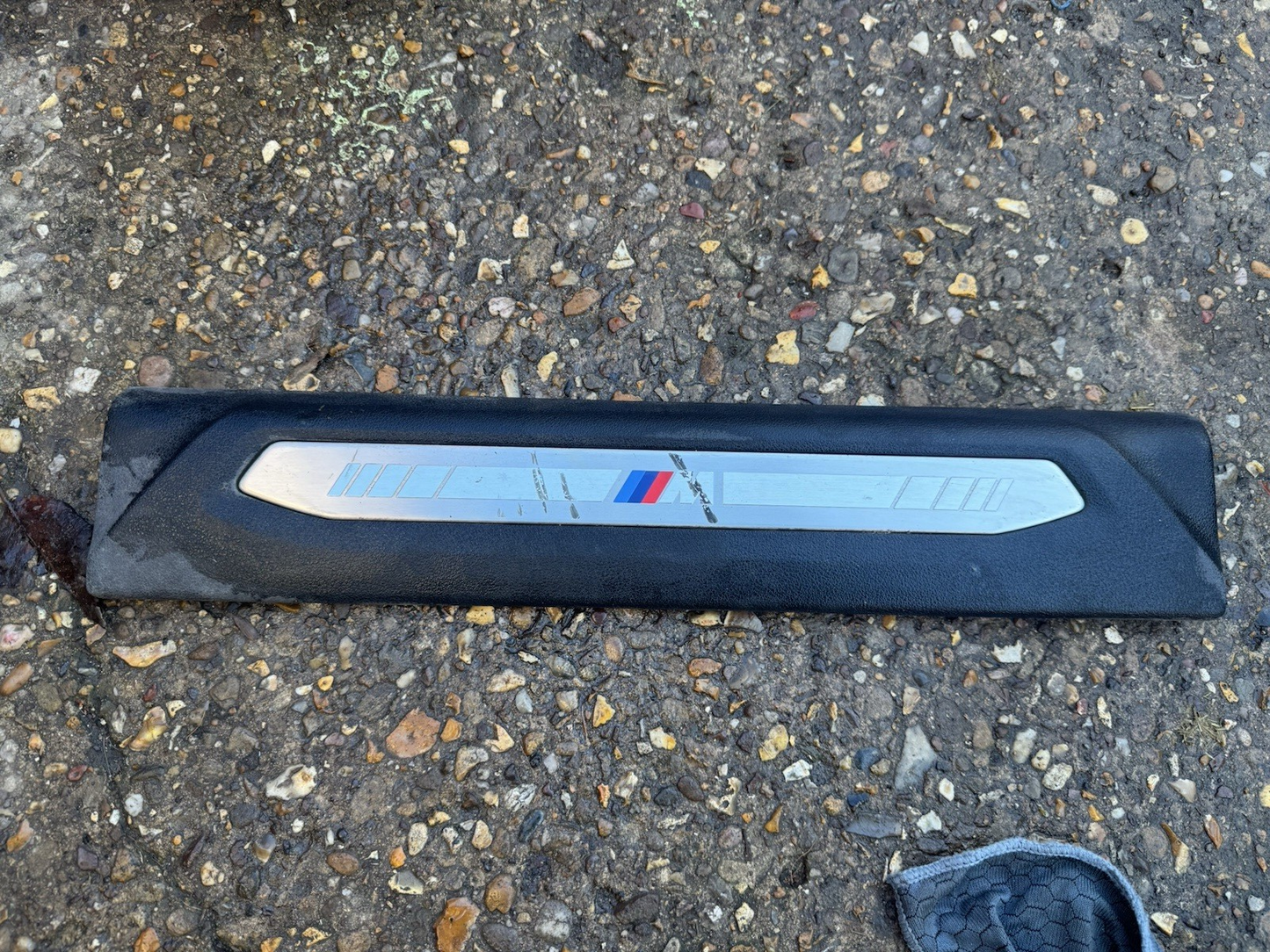 BMW F40 Rear Right Interior Step Trim 2570KHB 5147 7469183 1.50 Petrol 22242739