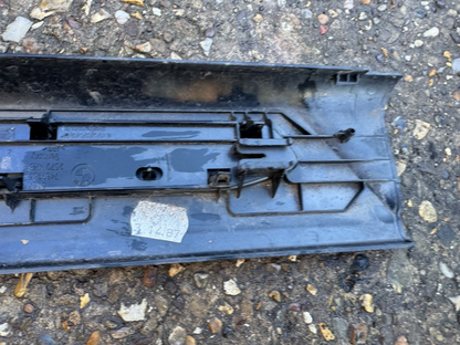 BMW F40 Rear Right Interior Step Trim 2570KHB 5147 7469183 1.50 Petrol 22242739