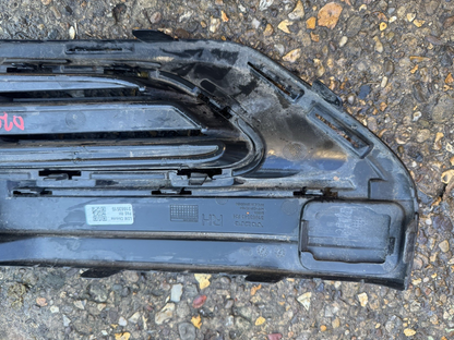 trim Grille Bumper Front Right Side VOLVO XC90 31663843