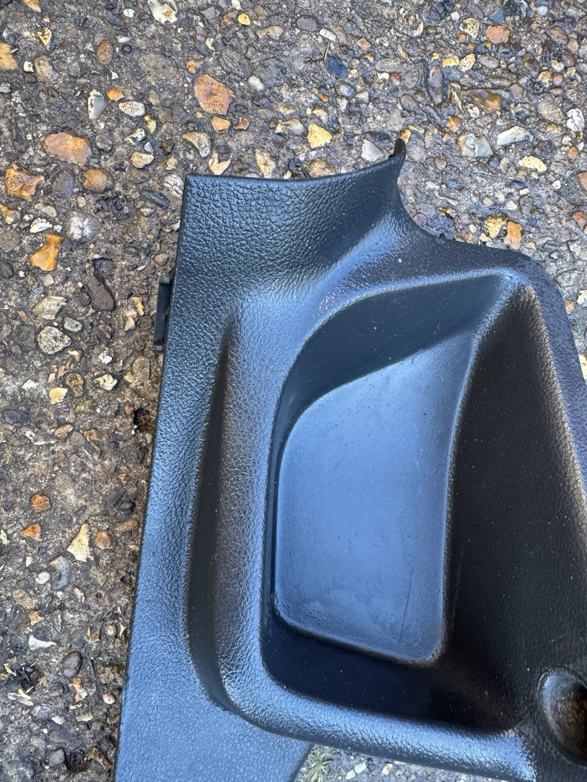 FORD REAR DRIVER RIGHT DOOR INNER SILL TRIM BM51-A13244-A Off A 2011 Focus