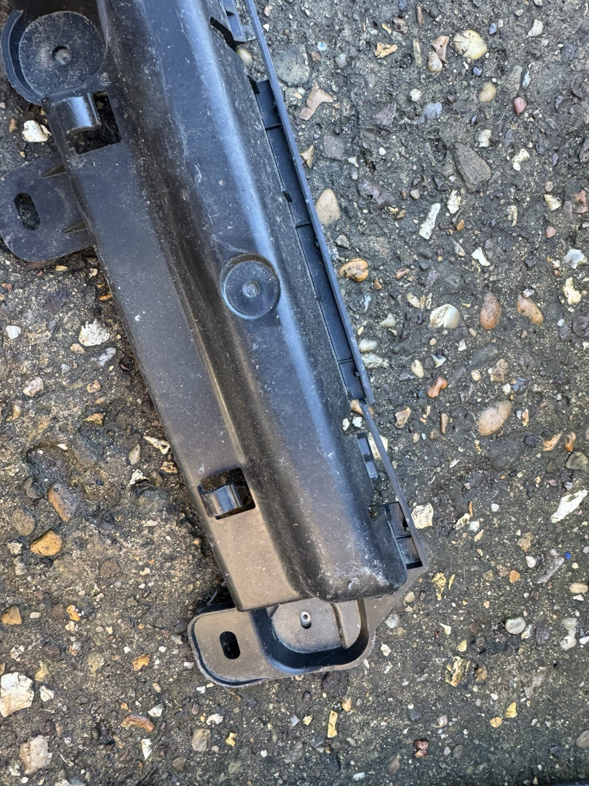 VAUXHALL INSIGNIA BUMPER MOUNT BRACKET REAR CENTRE MK2 2017 13487586