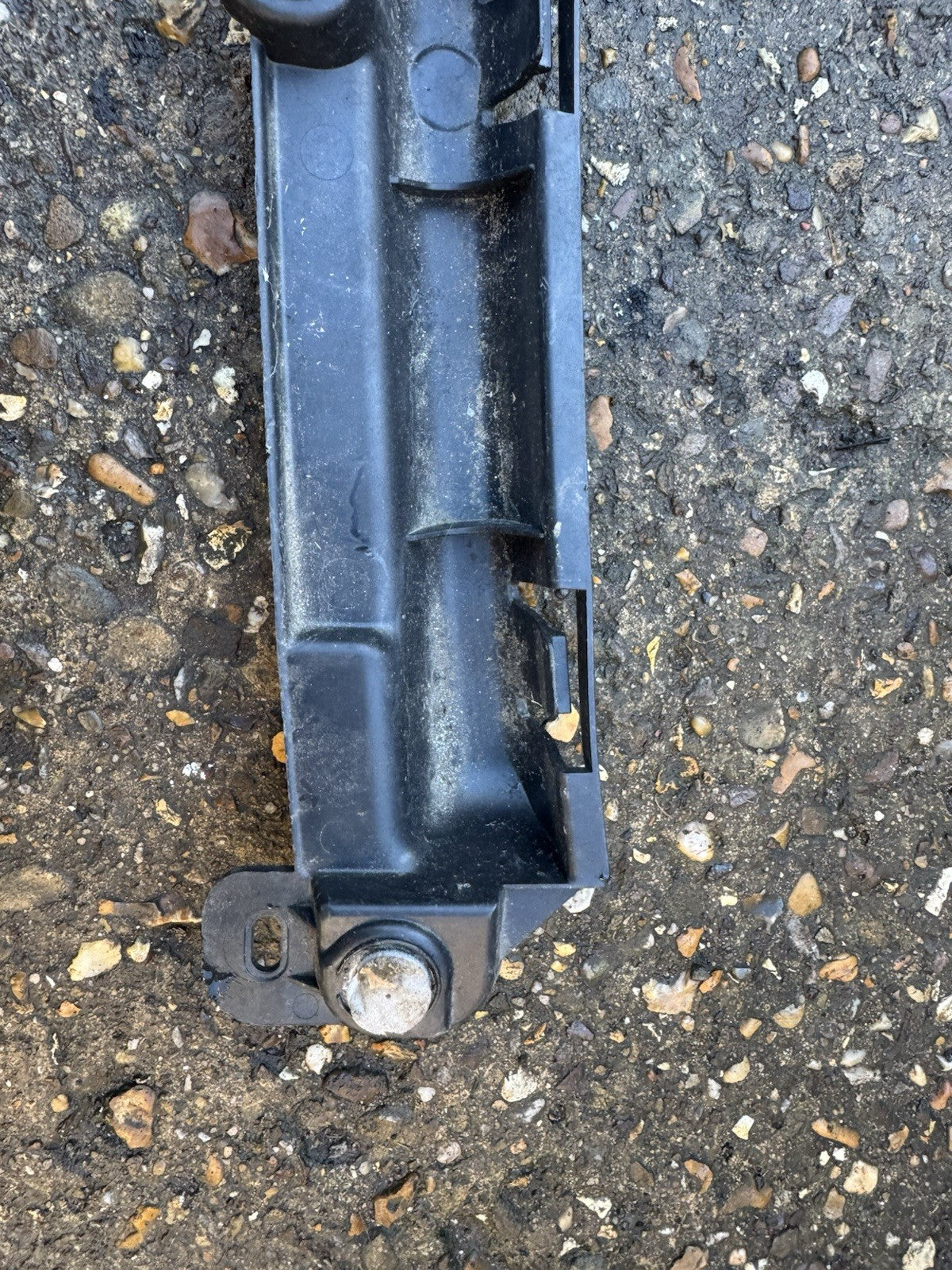 VAUXHALL INSIGNIA BUMPER MOUNT BRACKET REAR CENTRE MK2 2017 13487586