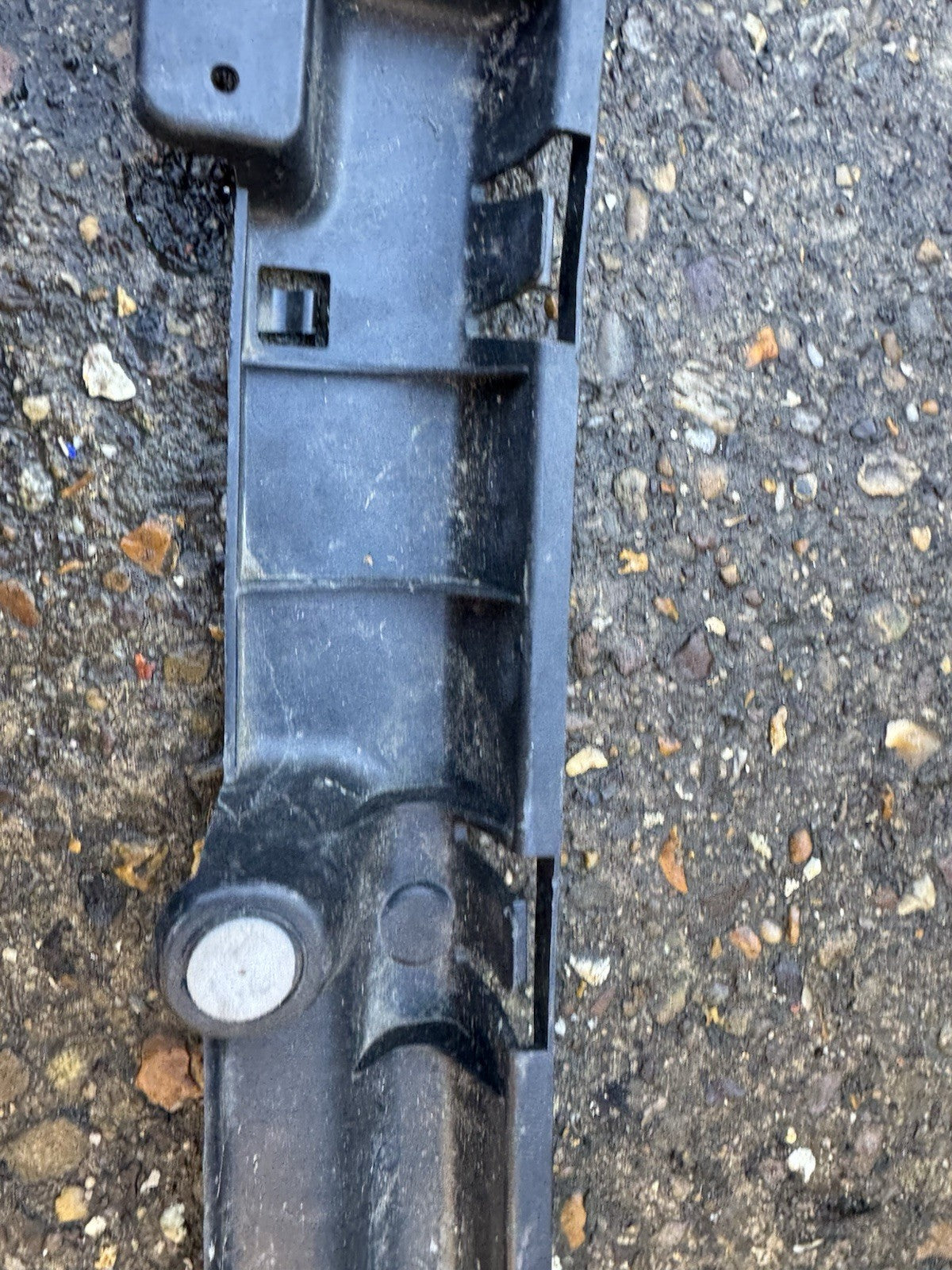 VAUXHALL INSIGNIA BUMPER MOUNT BRACKET REAR CENTRE MK2 2017 13487586