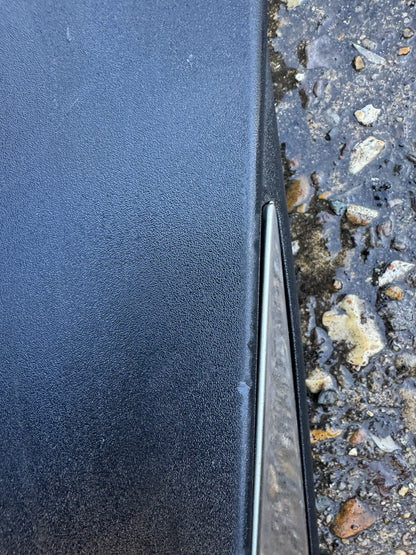 PEUGEOT 308 II Türzierleiste vorne rechts 9811404077 1.20 Petrol 60kw 32970708