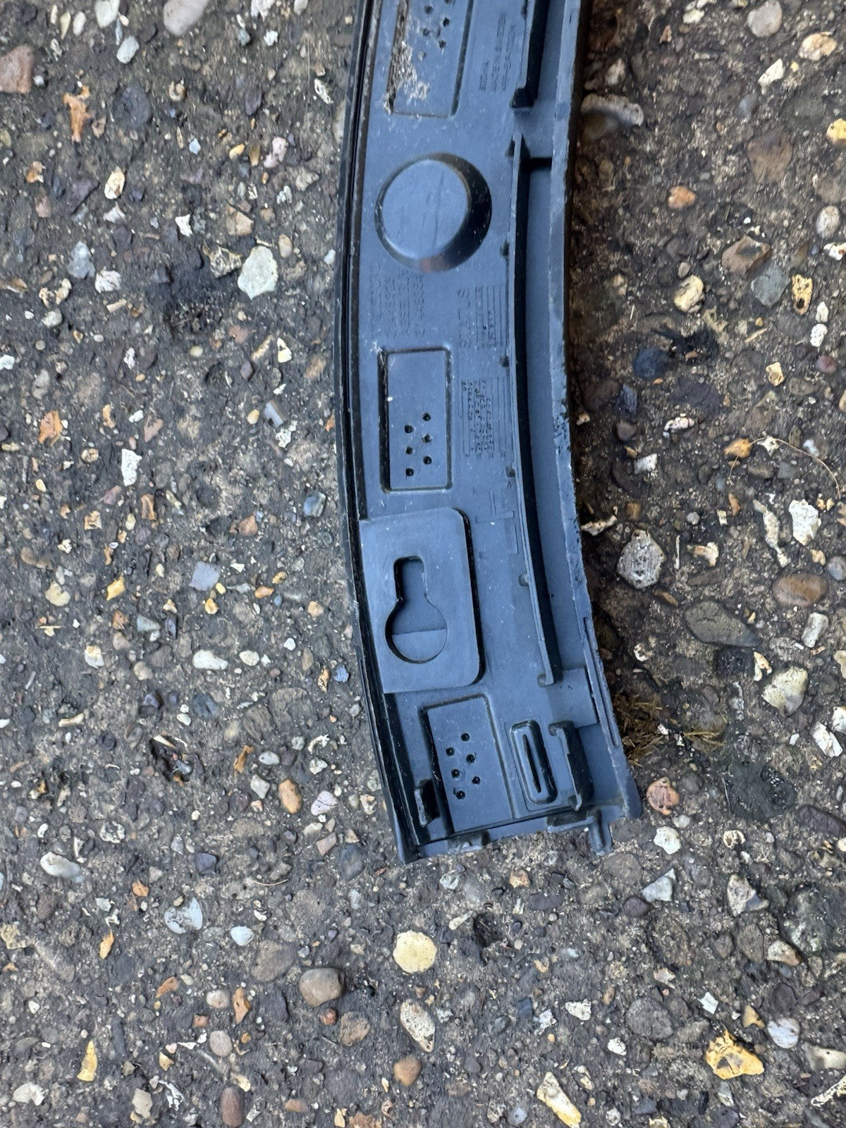 VOLVO XC40 WHEEL ARCH TRIM REAR LEFT PASSENGER SIDE 2020 31448328