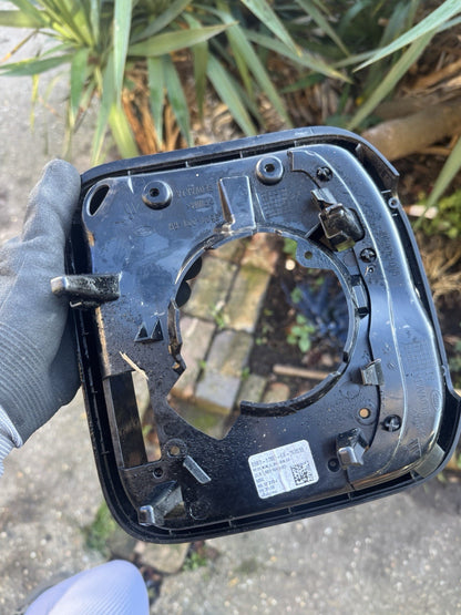 LAND ROVER DEFENDER L663 Right outside Mirror Frame 9501-007, 9501-001 2024on
