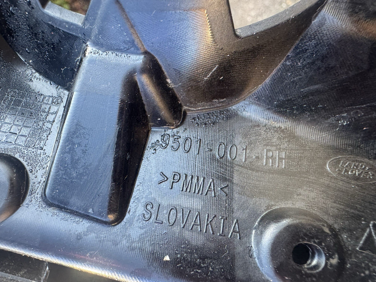 LAND ROVER DEFENDER L663 Right outside Mirror Frame 9501-007, 9501-001 2024on