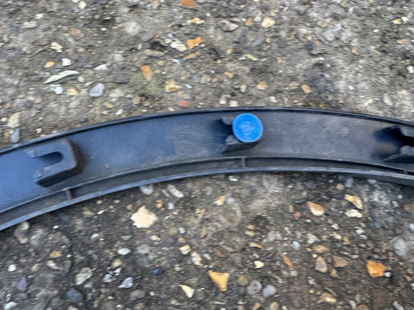 LAND ROVER EVOQUE L538 2016 WHEEL ARCH TRIM MOULDING FRONT LEFT BJ32-16A075-AC