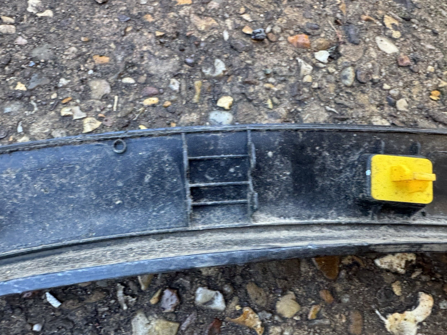 Ssangyong rexton 17-20 fender trim front right 79520-36000