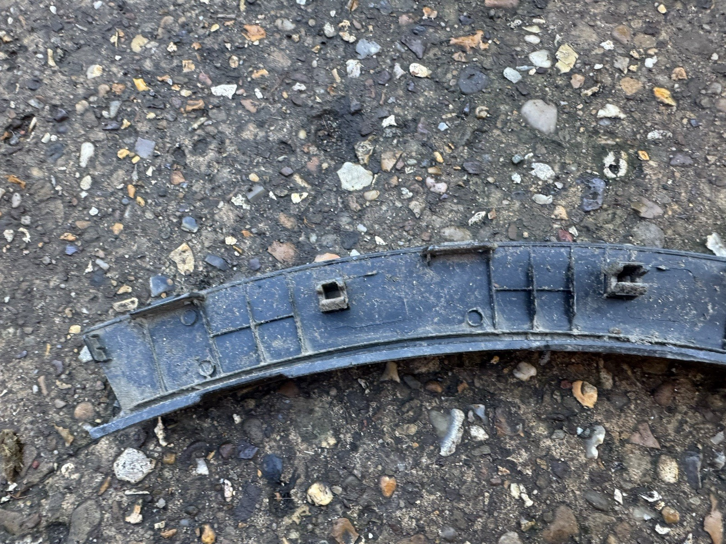 Ssangyong rexton 17-20 fender trim front right 79520-36000