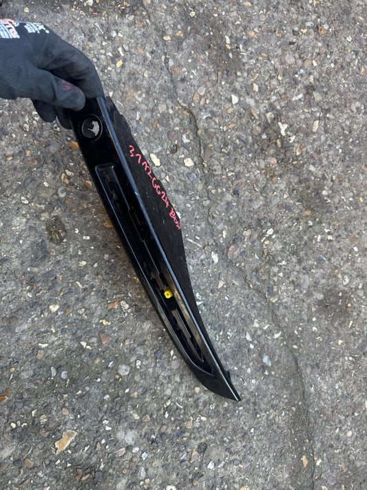 GENUINE RANGE ROVER SPORT L461 FRONT BUMPER LEFT TRIM N9X2-8143-A