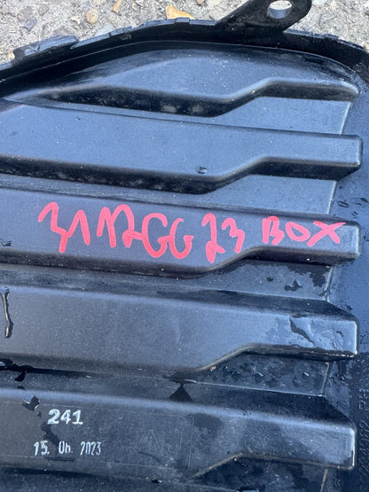 VOLVO XC60 MK2 BUMPER GRILL GRILLE FRON RIGHT DRIVER SIDE 32234962 2020on