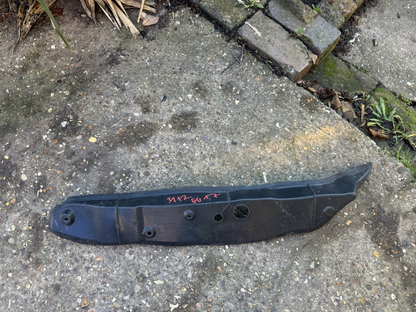 Mercedes GLC Fender Seal Left a2538890025 X253 2017 16880296