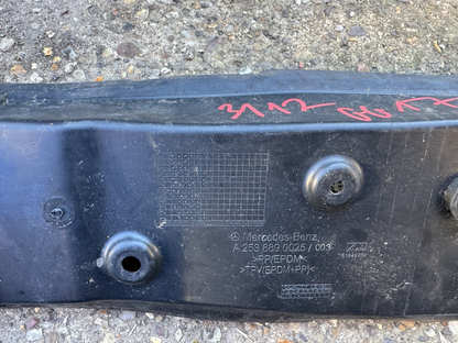 Mercedes GLC Fender Seal Left a2538890025 X253 2017 16880296