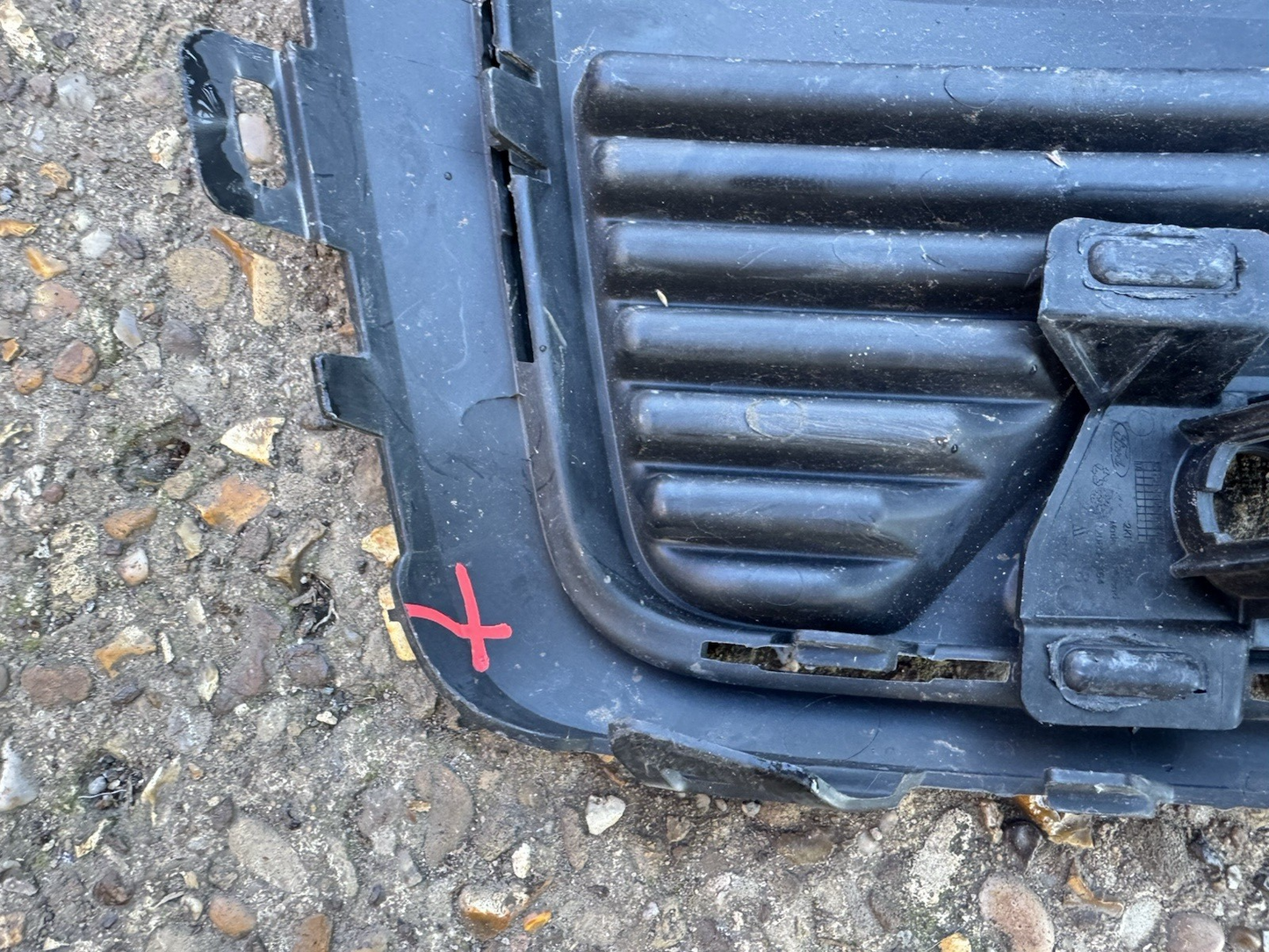 FORD TOURNEO CONNECT III BUMPER GRILLE FRONT RIGHT 21-