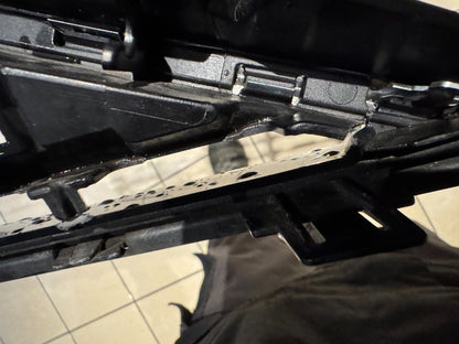 VOLVO XC40 2017 ON FRONT BUMPER GRILLE 31457346 !CRACKED! NO CHROME TRIM