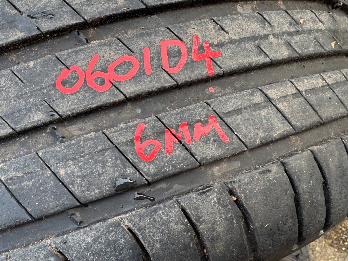 1 x 255/45 ZR20 105Y Michelin Latitude Sport 3 MO 6mm DOT 4524