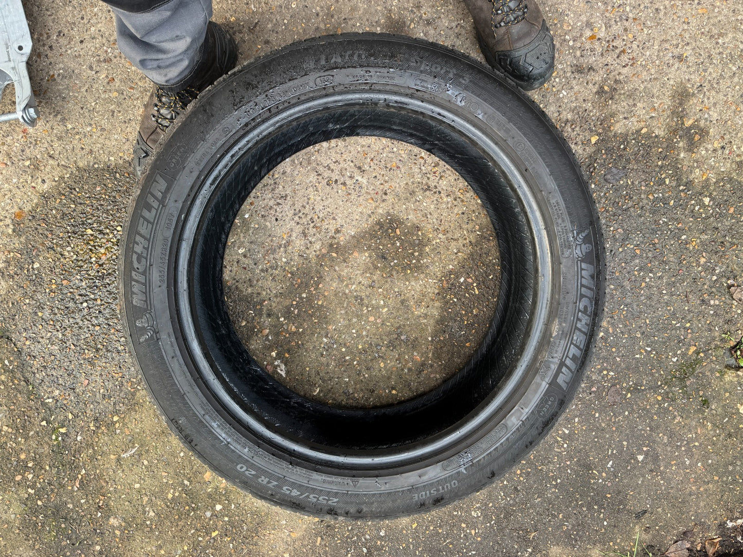 1 x 255/45 ZR20 105Y Michelin Latitude Sport 3 MO 6mm DOT 4524