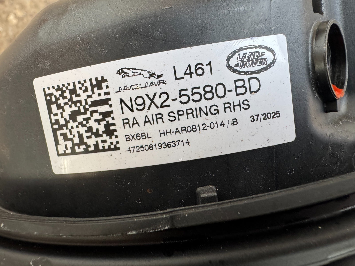 2025 LR RANGE ROVER SPORT L461 Rear Right Air Suspension Spring Bag N9X2-5580-BD