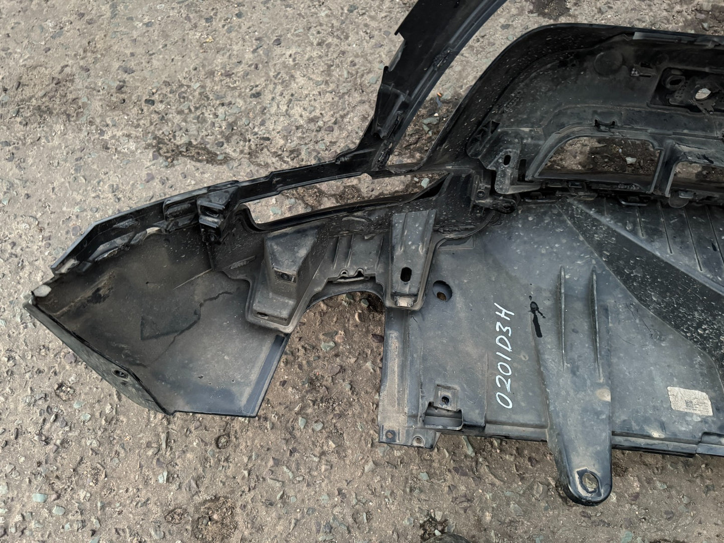 LATE 2024 Land Rover Discovery 5 L462 SVO Front Lower Bumper Grille HY3M17D750AA