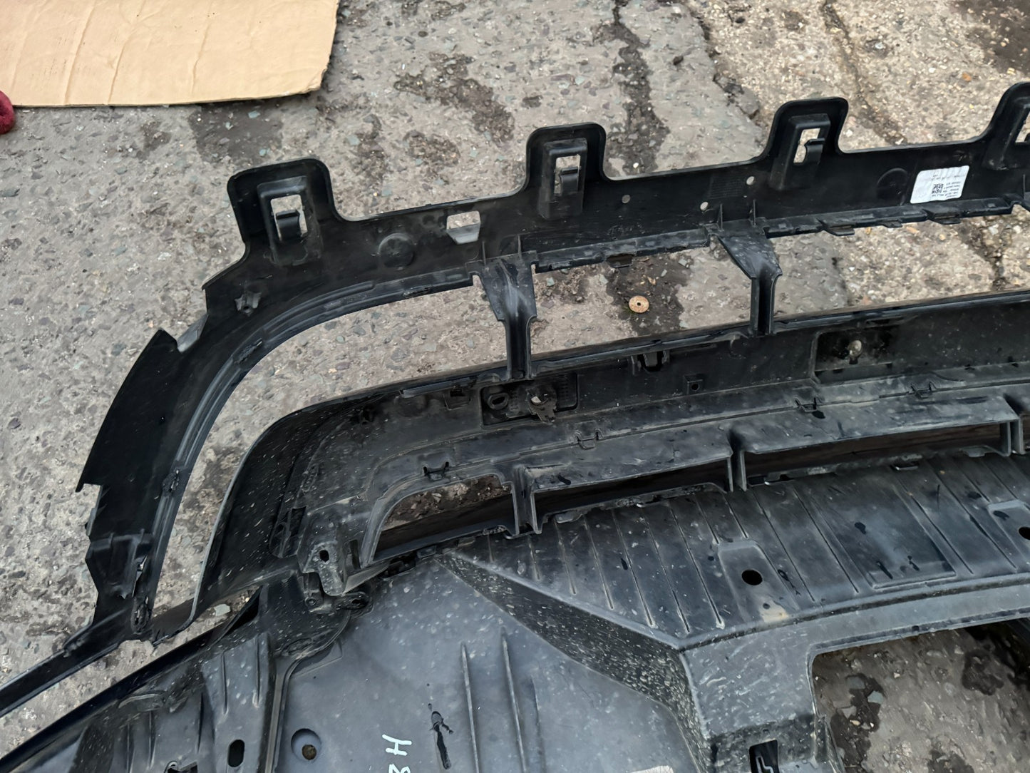 LATE 2024 Land Rover Discovery 5 L462 SVO Front Lower Bumper Grille HY3M17D750AA