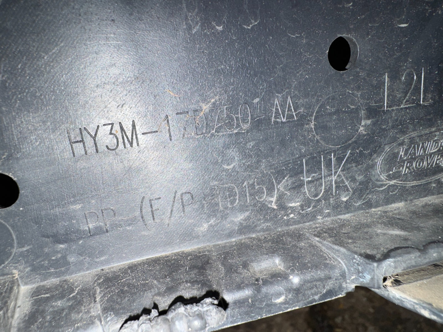 LATE 2024 Land Rover Discovery 5 L462 SVO Front Lower Bumper Grille HY3M17D750AA